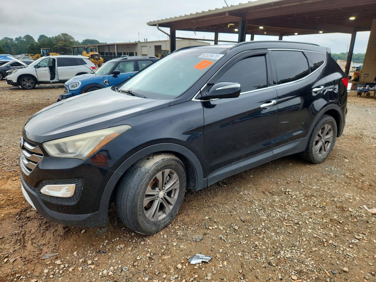 2014 Hyundai Santa Fe, VIN 5XYZU3LB7EG166611 — Front end