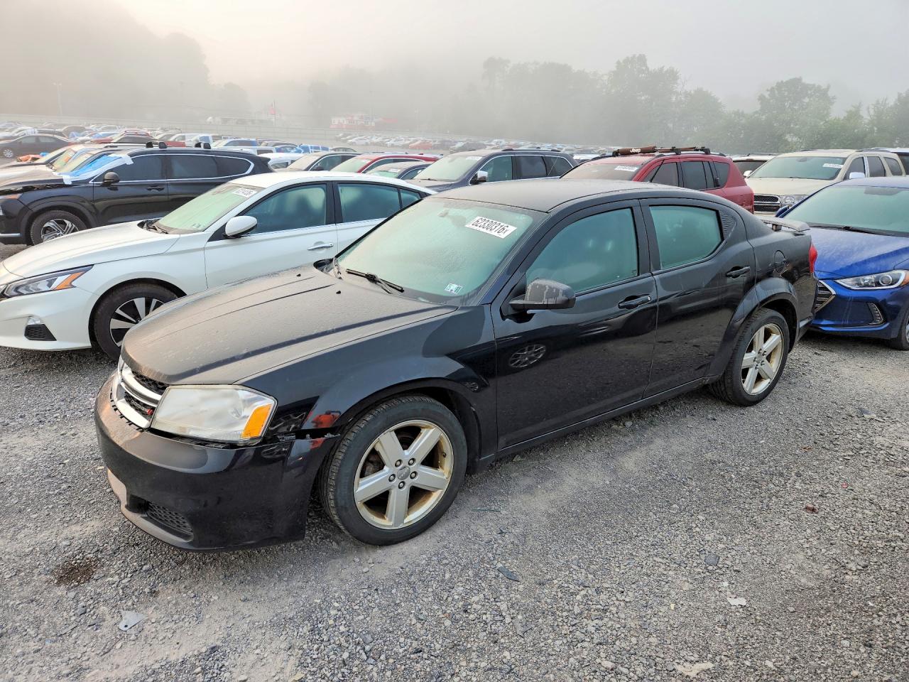 2013 Dodge Avenger SE, VIN 1C3CDZAB9DN565687 — Перед