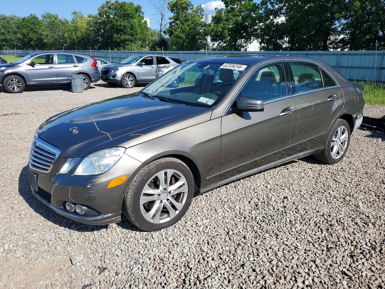 2011 Mercedes-Benz E 350 Luxury, VIN WDDHF8HB6BA351682 — Rear end