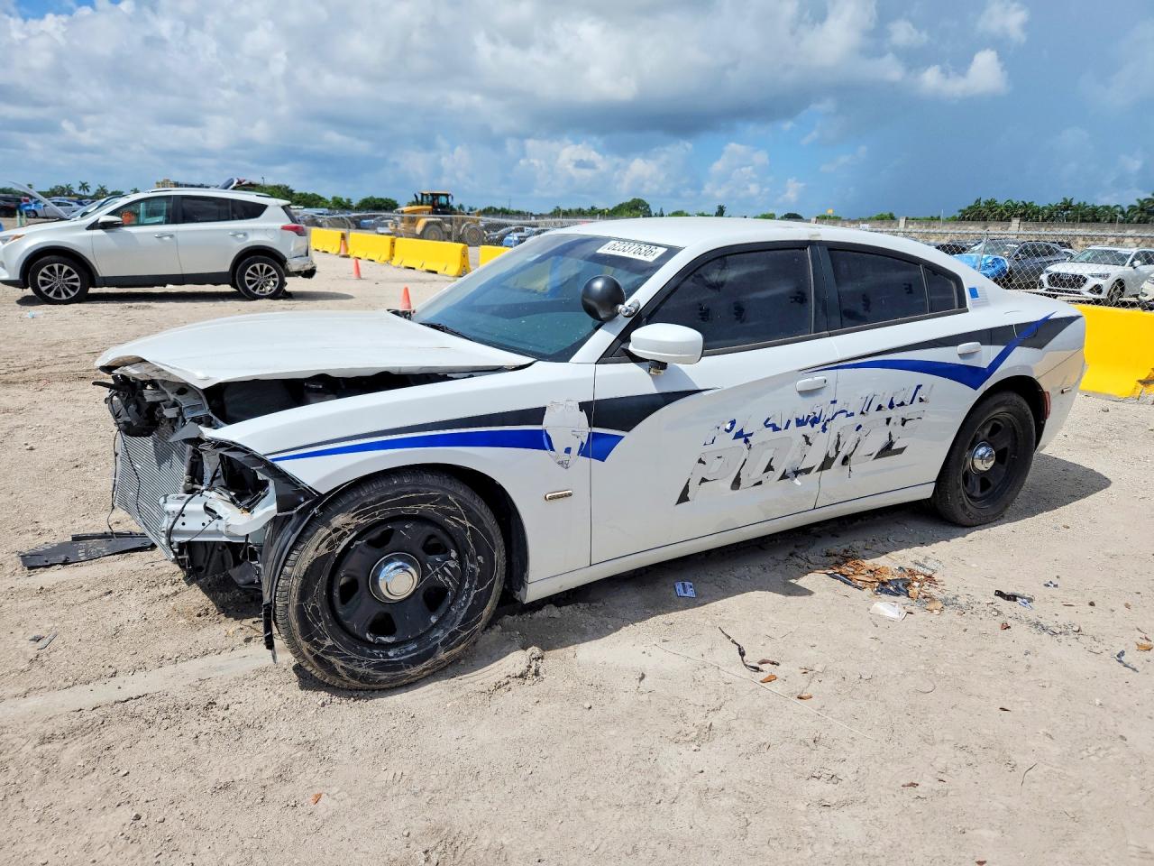 2019 Dodge Charger Police, VIN 2C3CDXAT3KH581676 — Front end