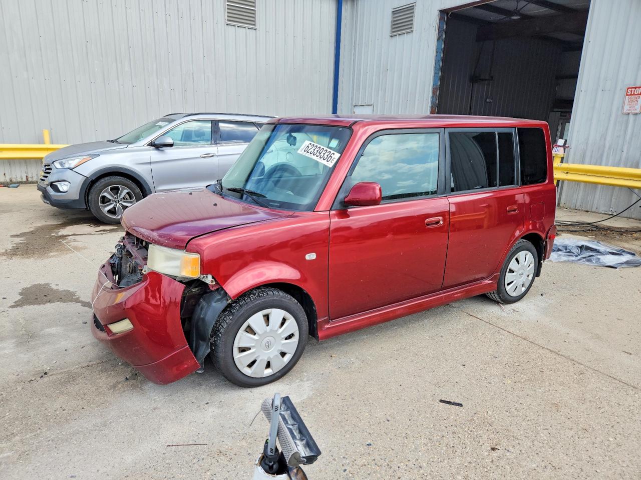 2006 Scion xB, VIN JTLKT324264114167 — Перед