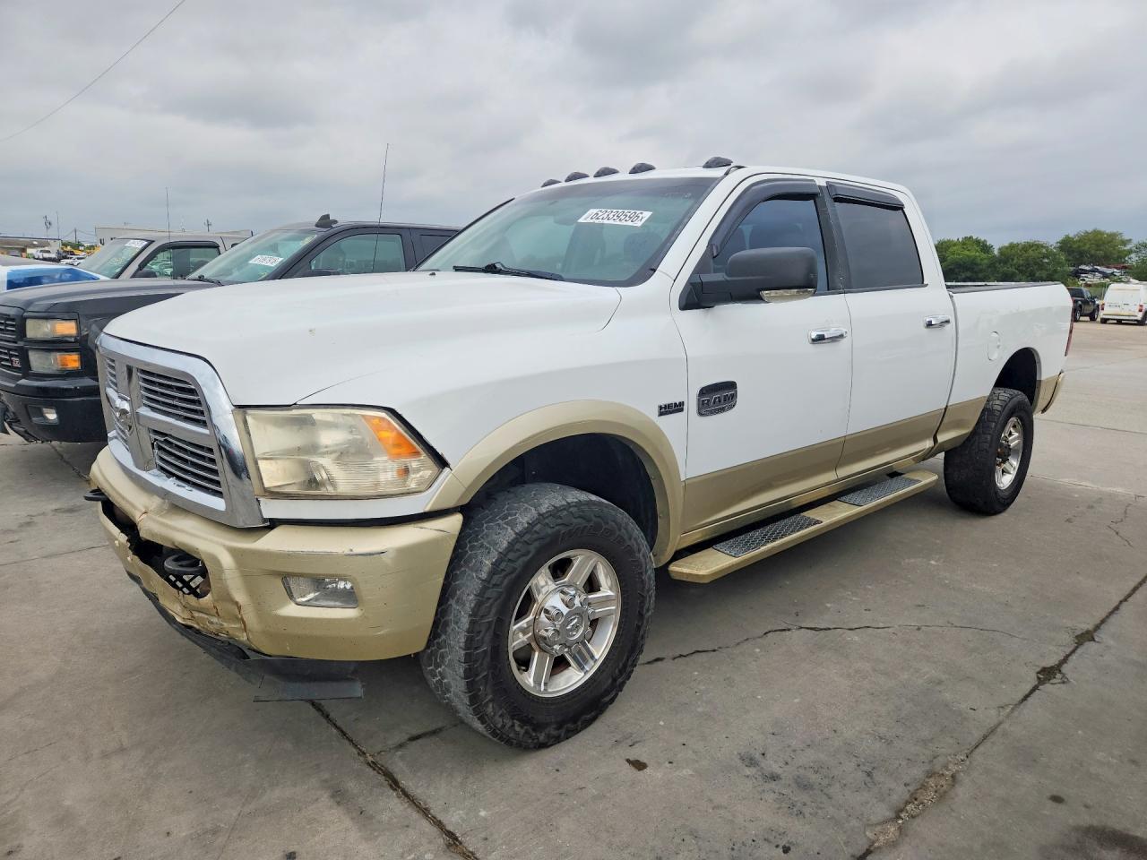 2011 Ram 2500 ST, VIN 3D7TT2CT4BG625902 — Front end