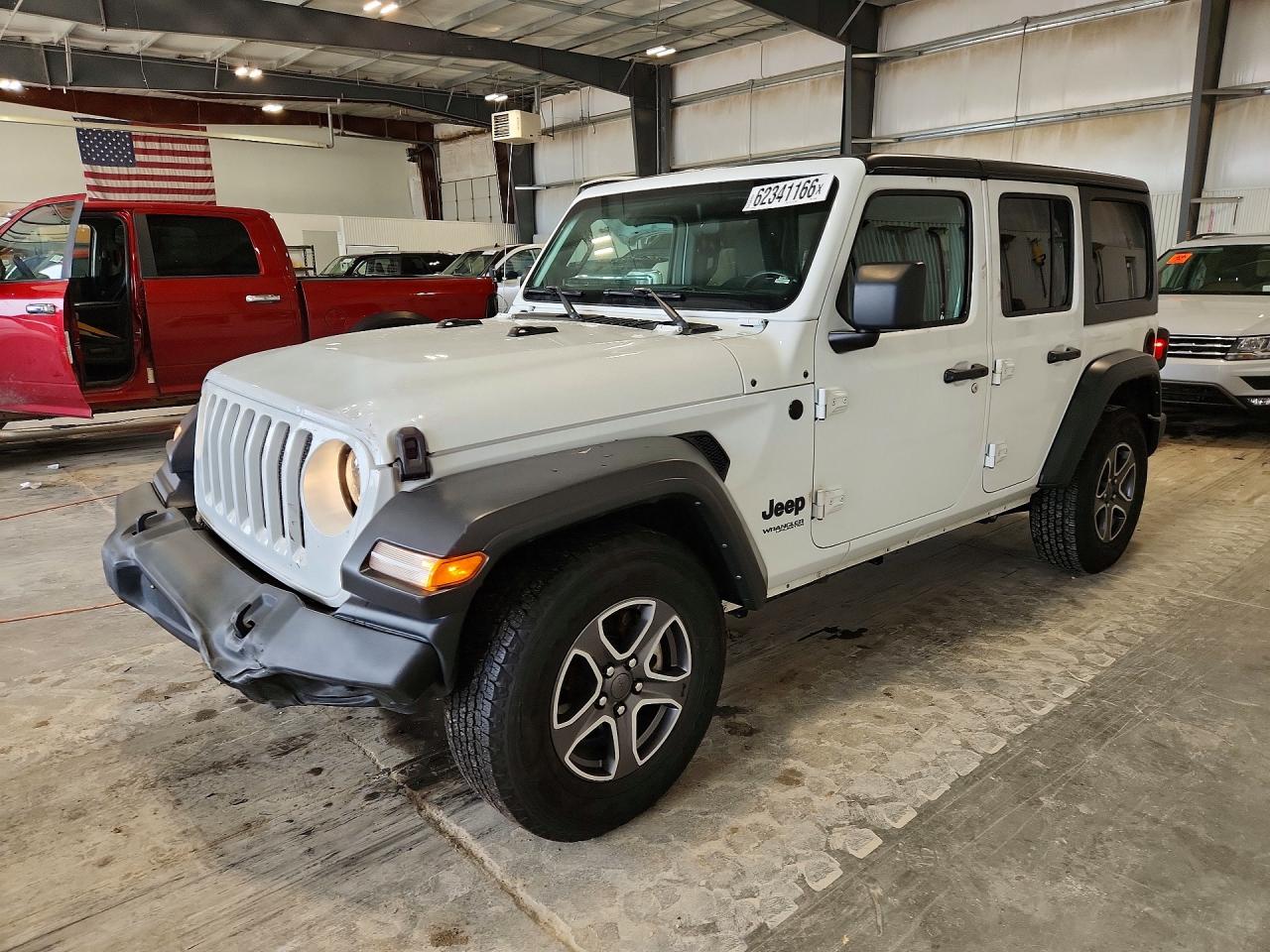 2022 Jeep Wrangler Unlimited Sport S, VIN 1C4HJXDG2NW133962 — Перед
