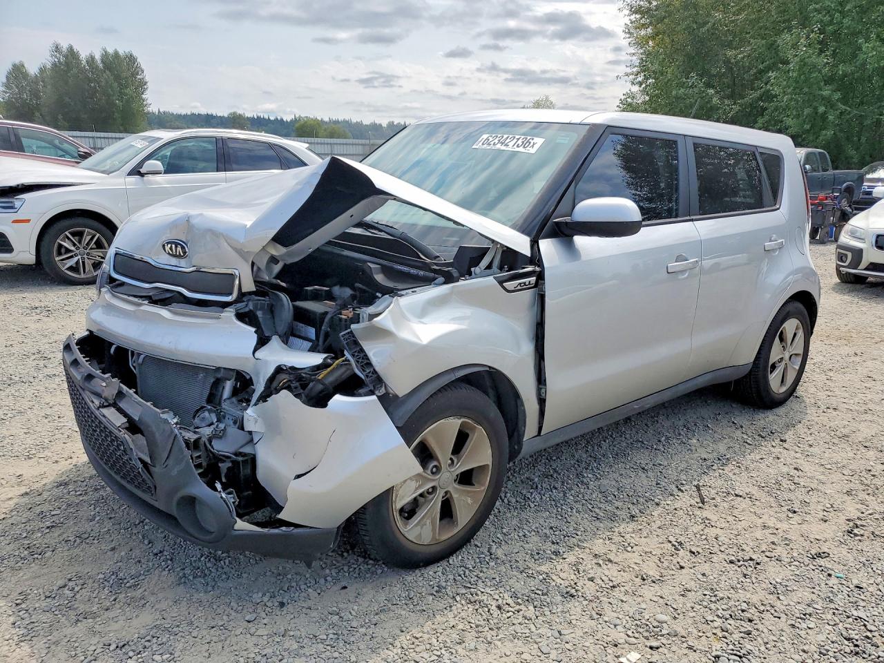 2016 Kia Soul, VIN KNDJN2A21G7858547 — Front end