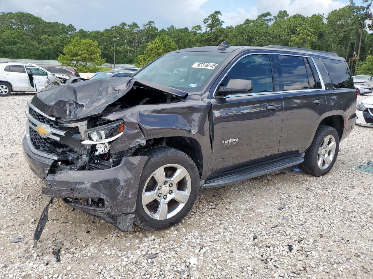 2016 Chevrolet Tahoe LT, VIN 1GNSCBKC1GR291205 — Front end