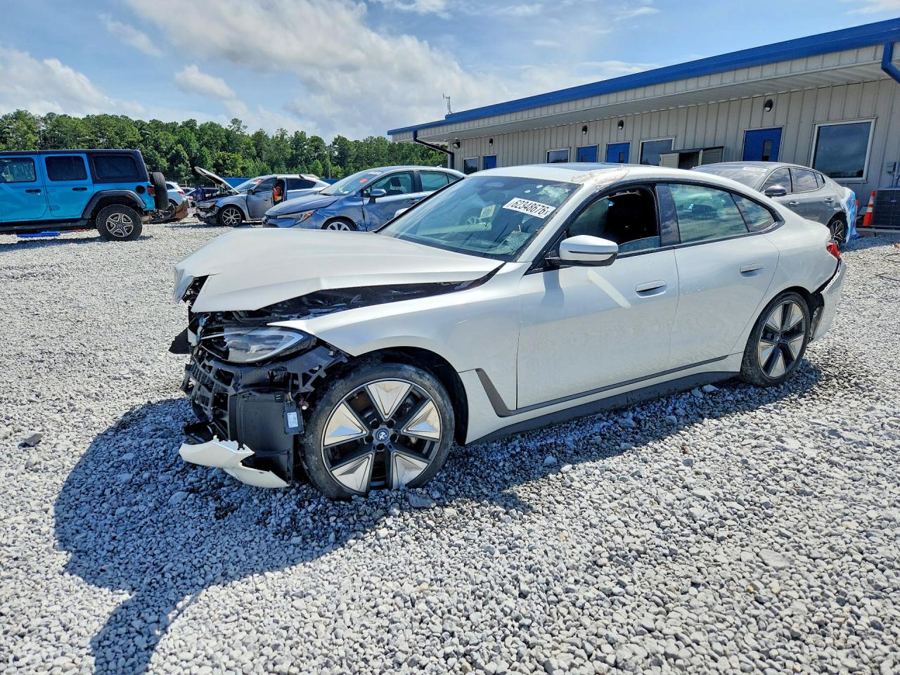 2023 BMW i4 eDrive35, VIN WBY43AW0XPFP64322 — Front end