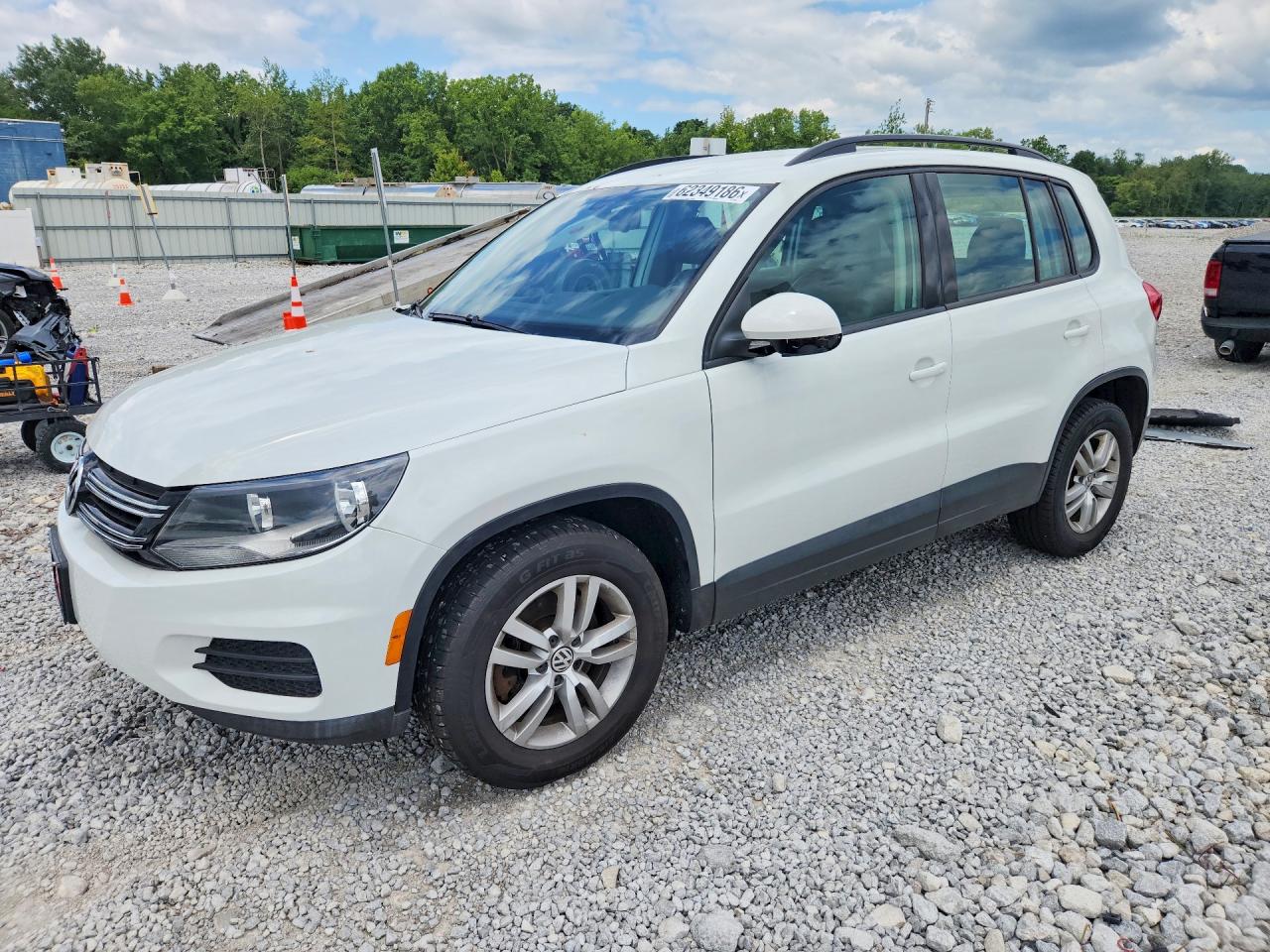 2016 Volkswagen Tiguan S, VIN WVGAV7AX1GW523766 — Mechanical
