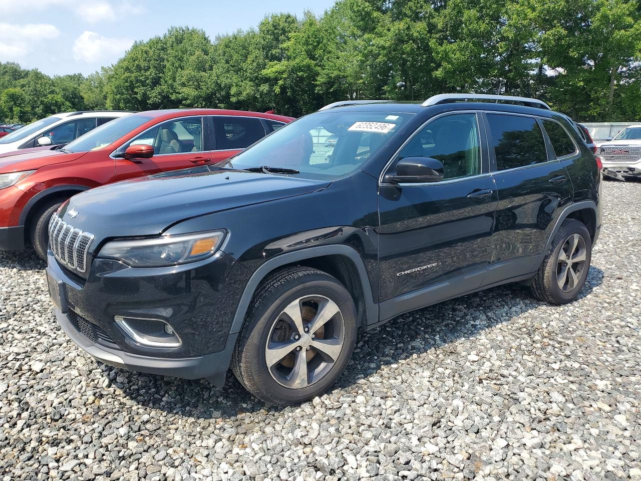 2019 Jeep Cherokee Limited, VIN 1C4PJMDX7KD139421 — Minor dents and scratches