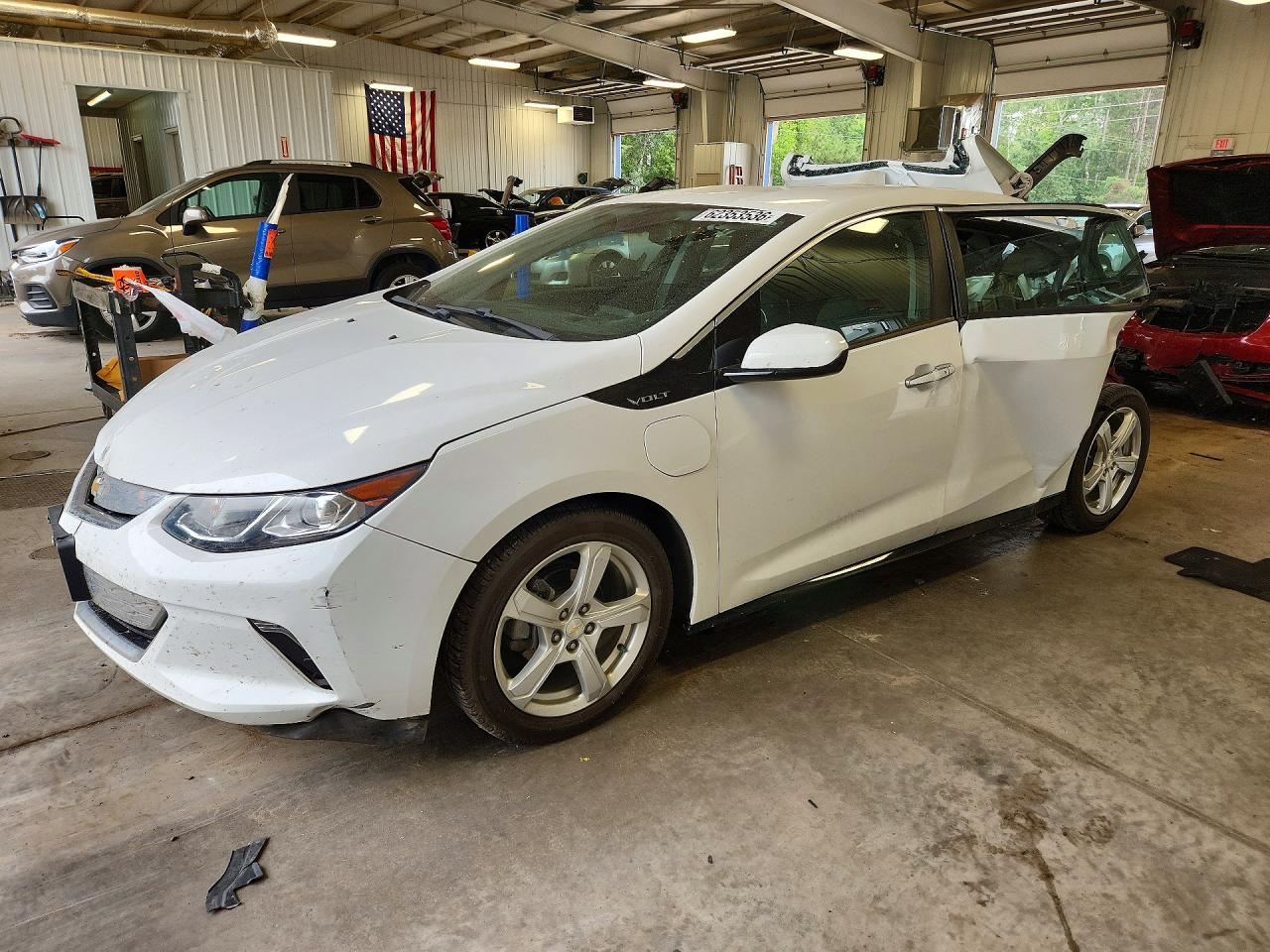 2017 Chevrolet Volt LT, VIN 1G1RC6S58HU215200 — Зад