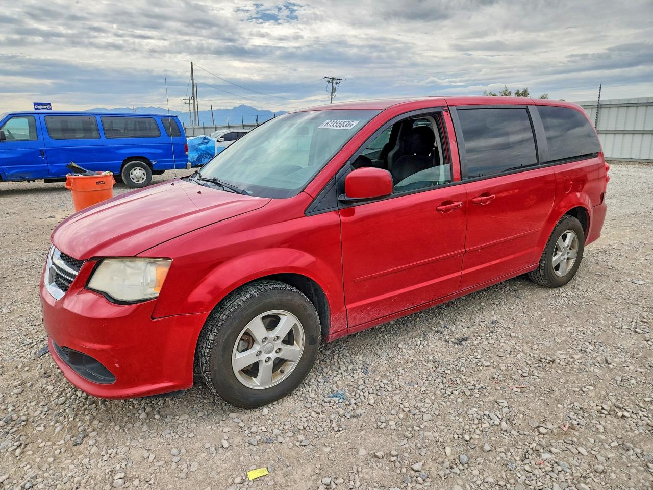 2013 Dodge Grand Caravan SXT, VIN 2C4RDGCG0DR520210 — Minor dents and scratches