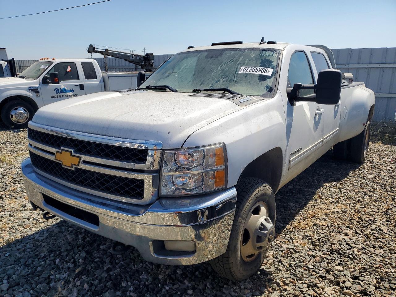 2014 Chevrolet Silverado 3500HD LTZ, VIN 1GC4K1C80EF131890 — Auction photo 1 of 4