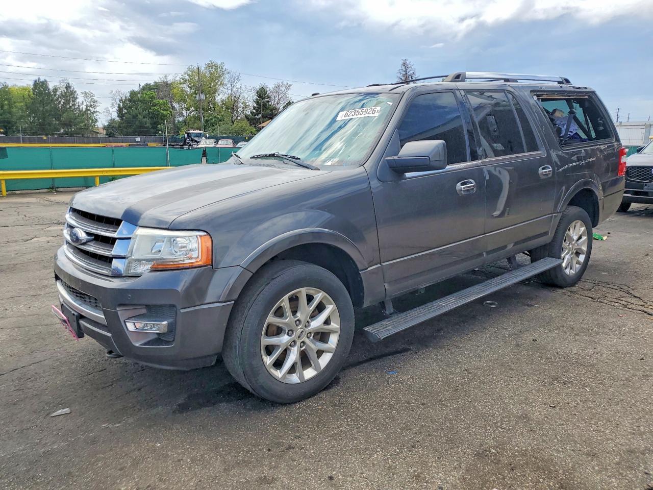 2017 Ford Expedition Max Limited, VIN 1FMJK2AT2HEA37709 — Rear end