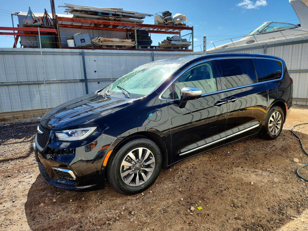 2022 Chrysler Pacifica Hybrid Limited, VIN 2C4RC1S78NR134640 — Бок