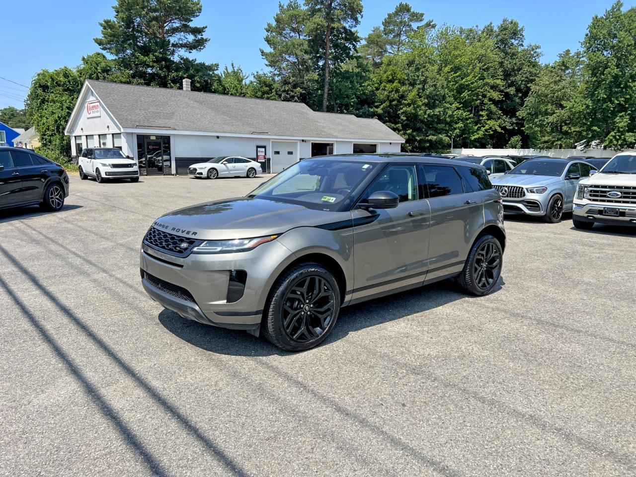 2020 Land Rover Range Rover Evoque S, VIN SALZJ2FXXLH074366 — Minor dents and scratches
