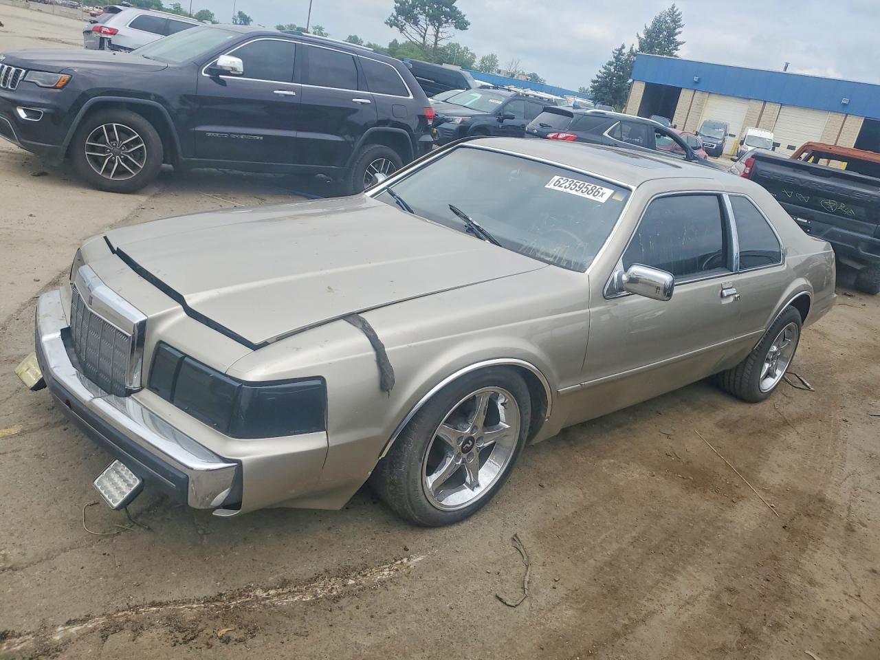 1988 Lincoln Mark VIII, VIN 1LNBM93E0JY624288 — Бок
