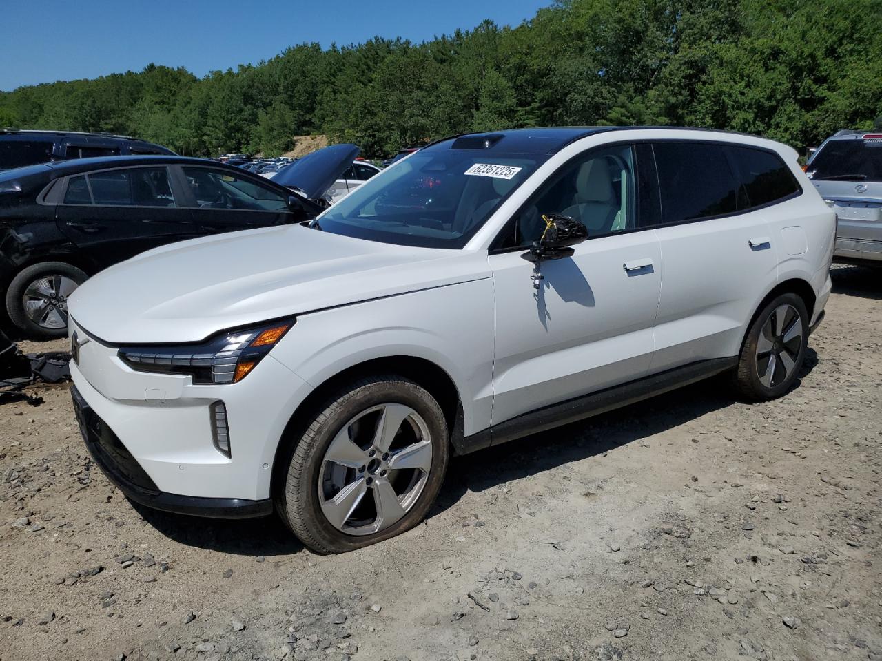 2025 Volvo Ex90, VIN 7JDEV3KK8SG005696 — Undercarriage