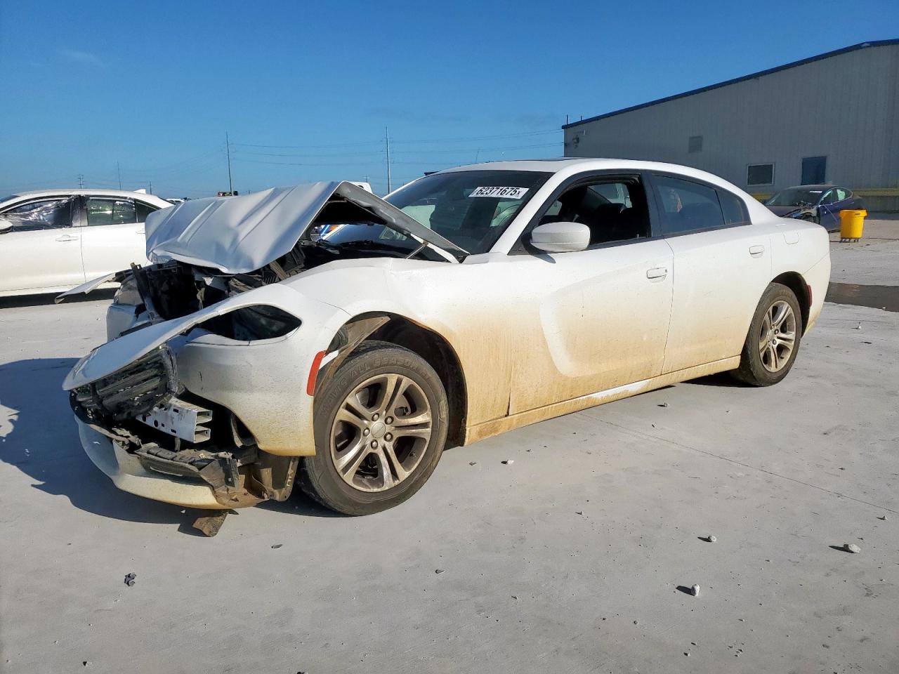 2022 Dodge Charger SXT, VIN 2C3CDXBG5NH197193 — Front end