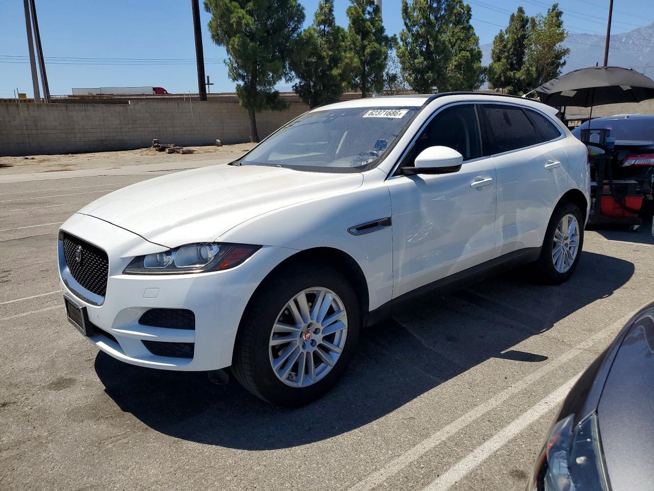 2019 Jaguar F-Pace 25t Prestige, VIN SADCK2FX0KA398741 — Normal wear