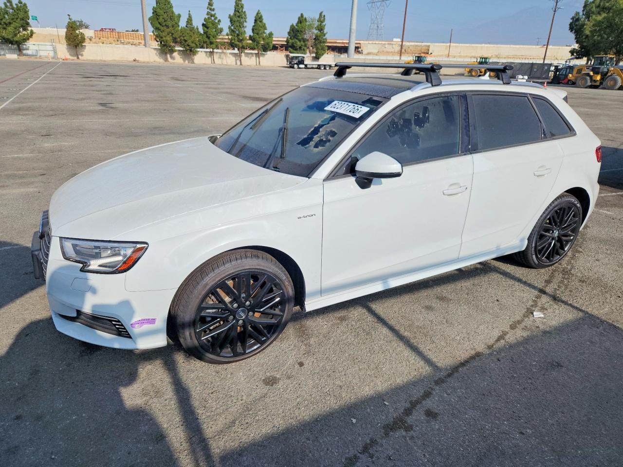 2018 Audi A3 e-tron Sportback Premium, VIN WAUUPBFF3JA155011 — Normal wear