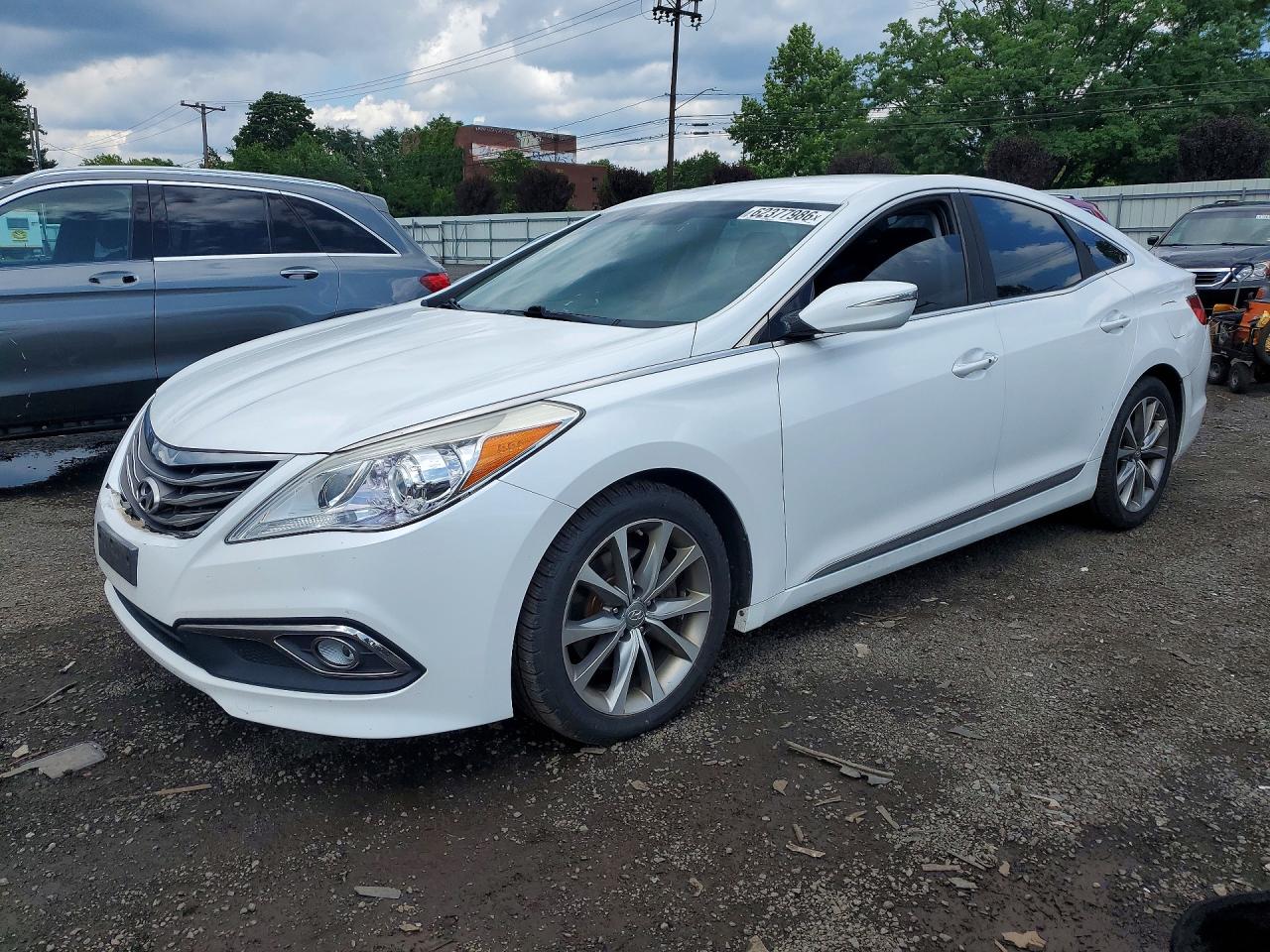 2017 Hyundai Azera, VIN KMHFG4JG3HA579883 — Перед