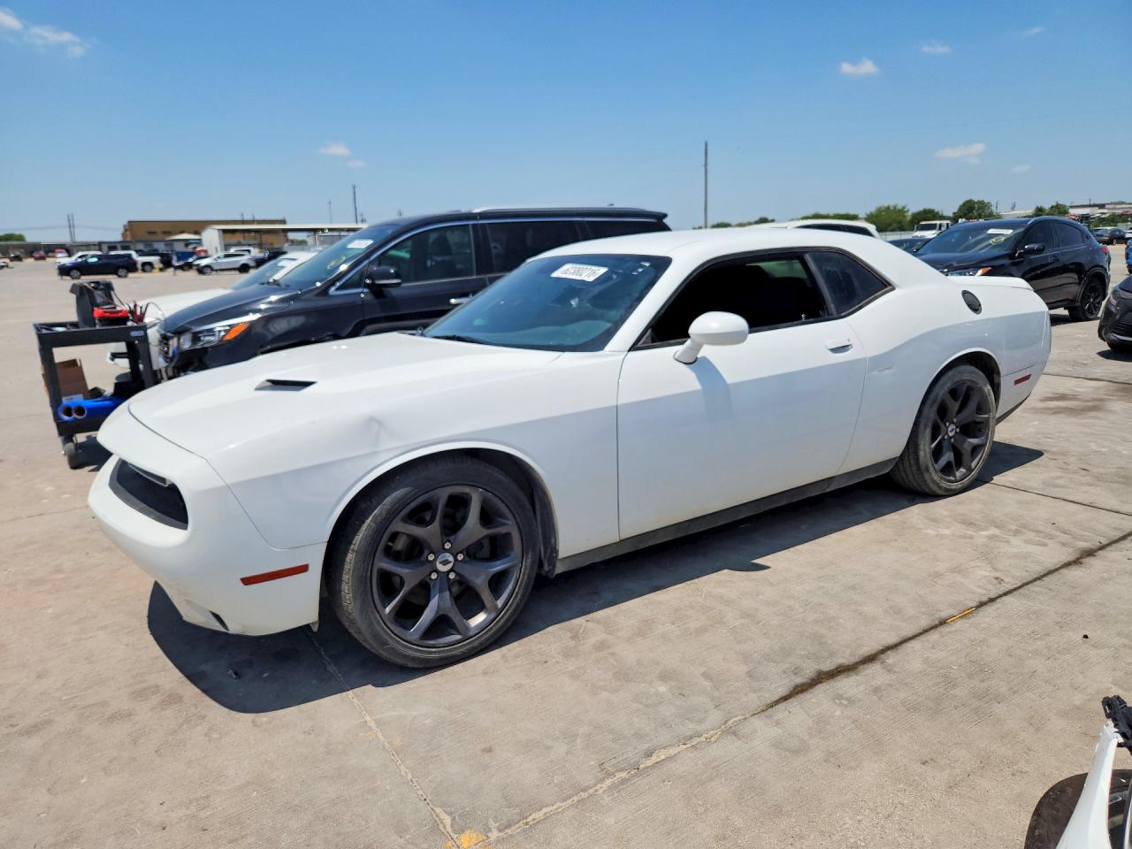 2017 Dodge Challenger SXT, VIN 2C3CDZAG5HH640184 — Side