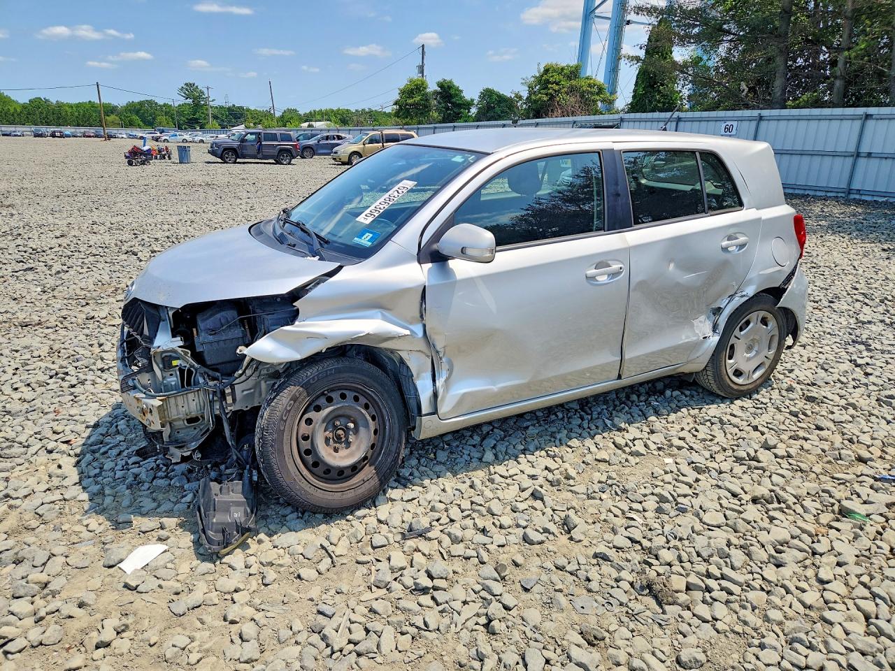 2008 Scion xD, VIN JTKKU10458J000371 — Перед