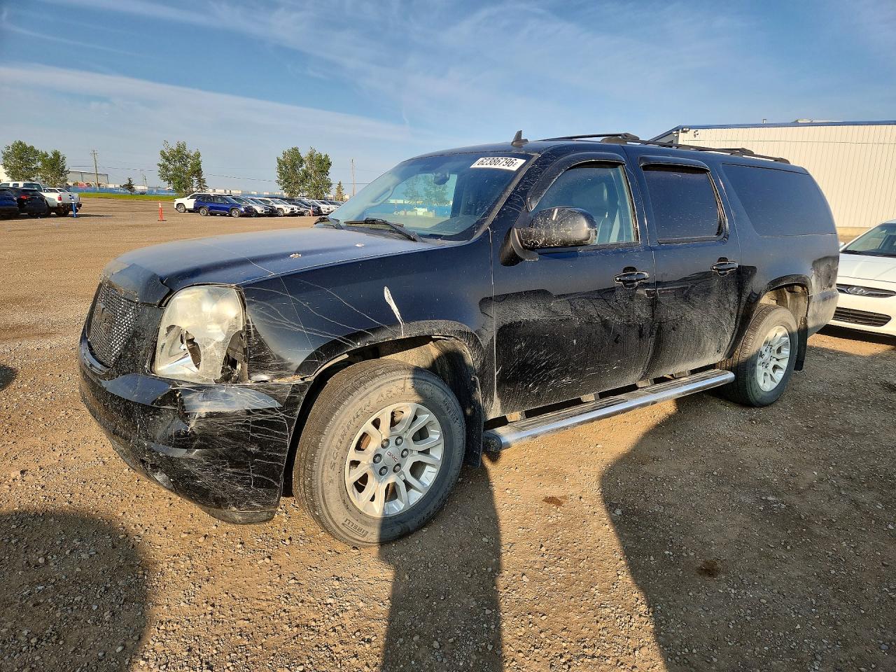 2007 GMC Yukon XL SLT, VIN 1GKFK16347J203297 — Front end