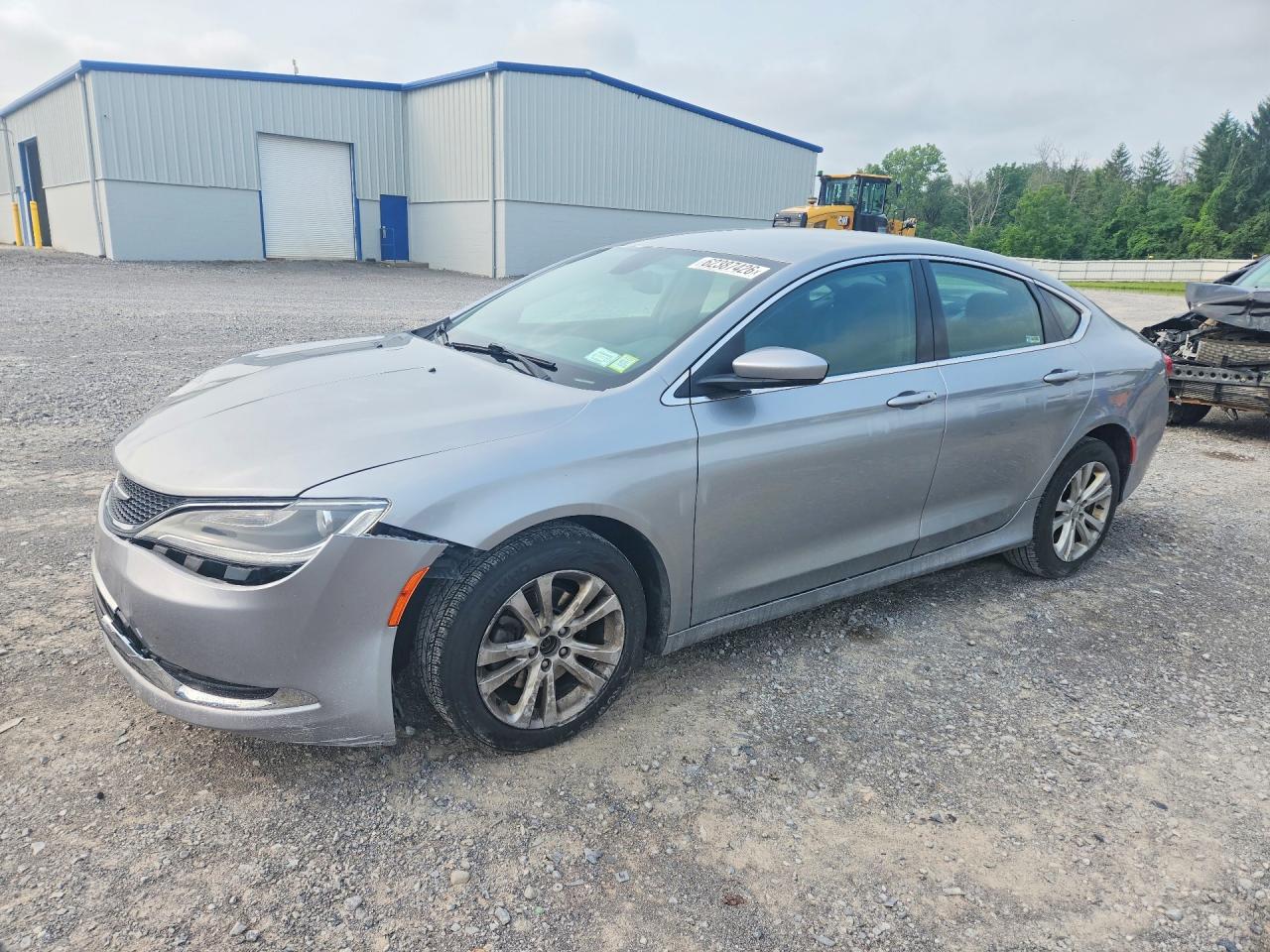 2015 Chrysler 200 Limited, VIN 1C3CCCAB7FN562080 — Front end