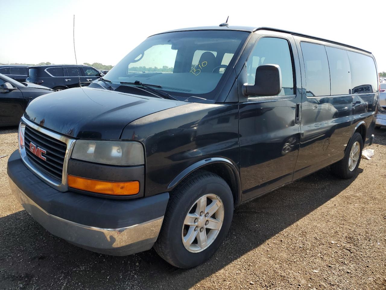 2014 GMC Savana 1LT, VIN 1GKS8CF41E1151626 — Side