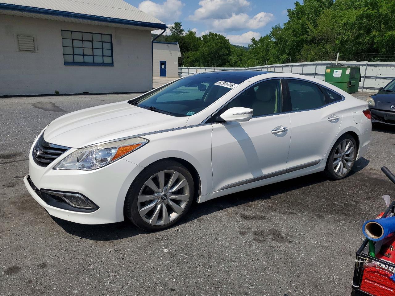 2017 Hyundai Azera Limited, VIN KMHFH4JGXHA575150 — Перед