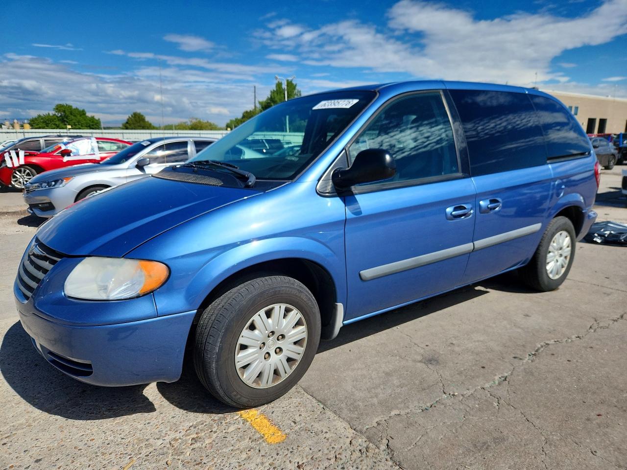 2007 Chrysler Town & Country, VIN 1A4GJ45R97B218408 — Hail