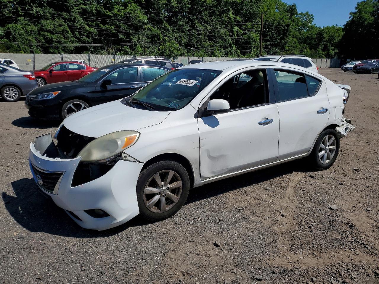 2013 Nissan Versa SL, VIN 3N1CN7AP8DL835309 — Rear end