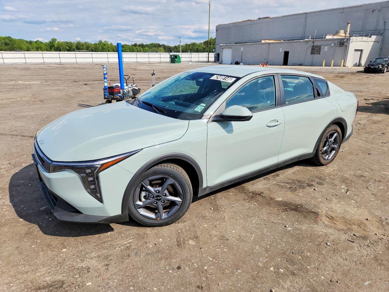 2026 Kia K4 LXS, VIN 3KPFT4DEXTE316550 — Roof