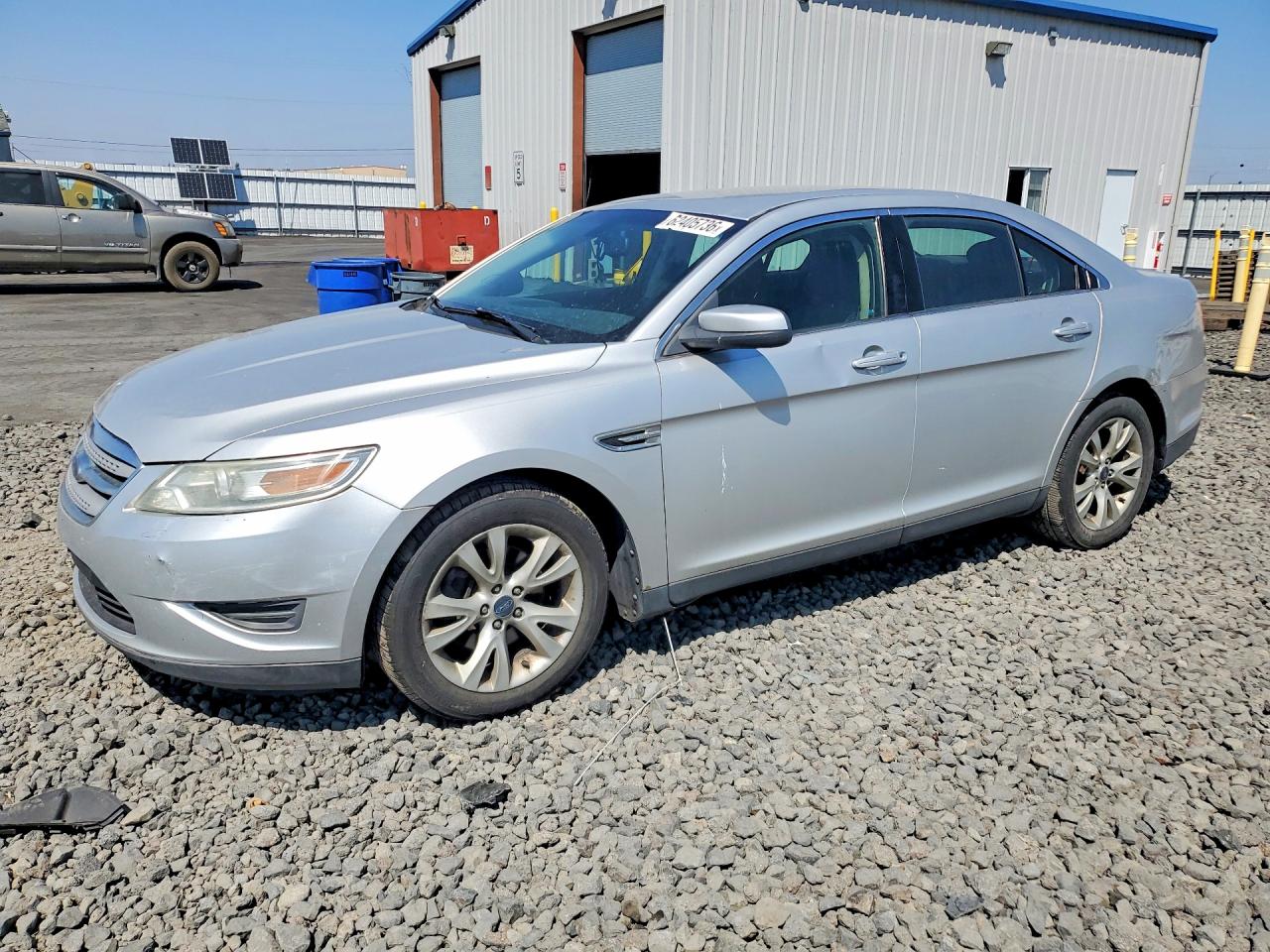 2010 Ford Taurus SEL, VIN 1FAHP2HW6AG107636 — Rear end