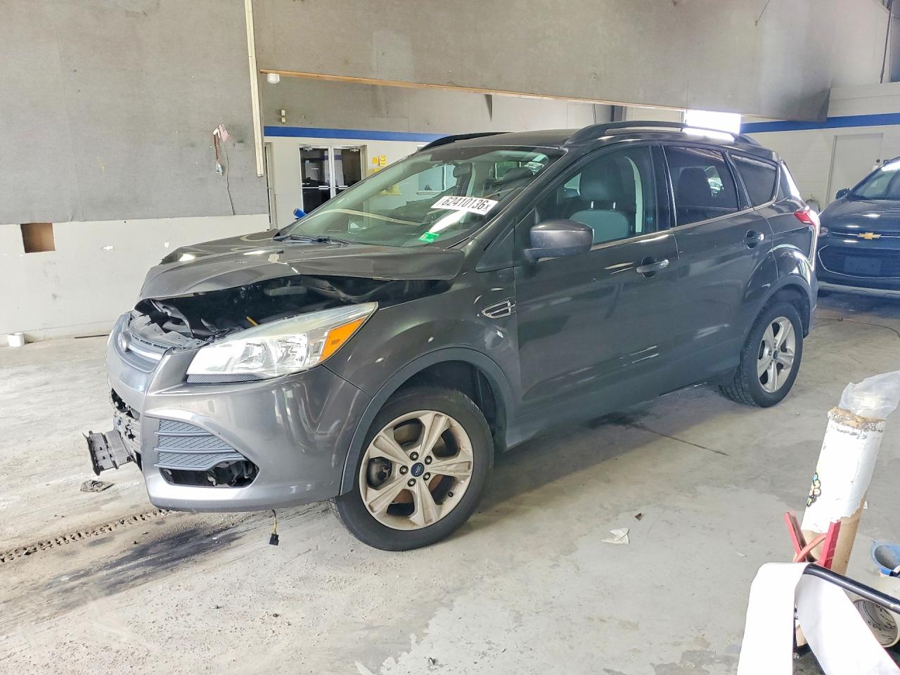 2016 Ford Escape SE, VIN 1FMCU9GX0GUB51038 — Front end