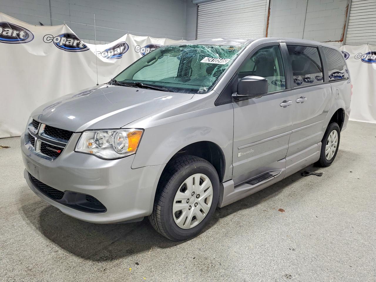2016 Dodge Grand Caravan SE, VIN 2C4RDGBG2GR235904 — Roof