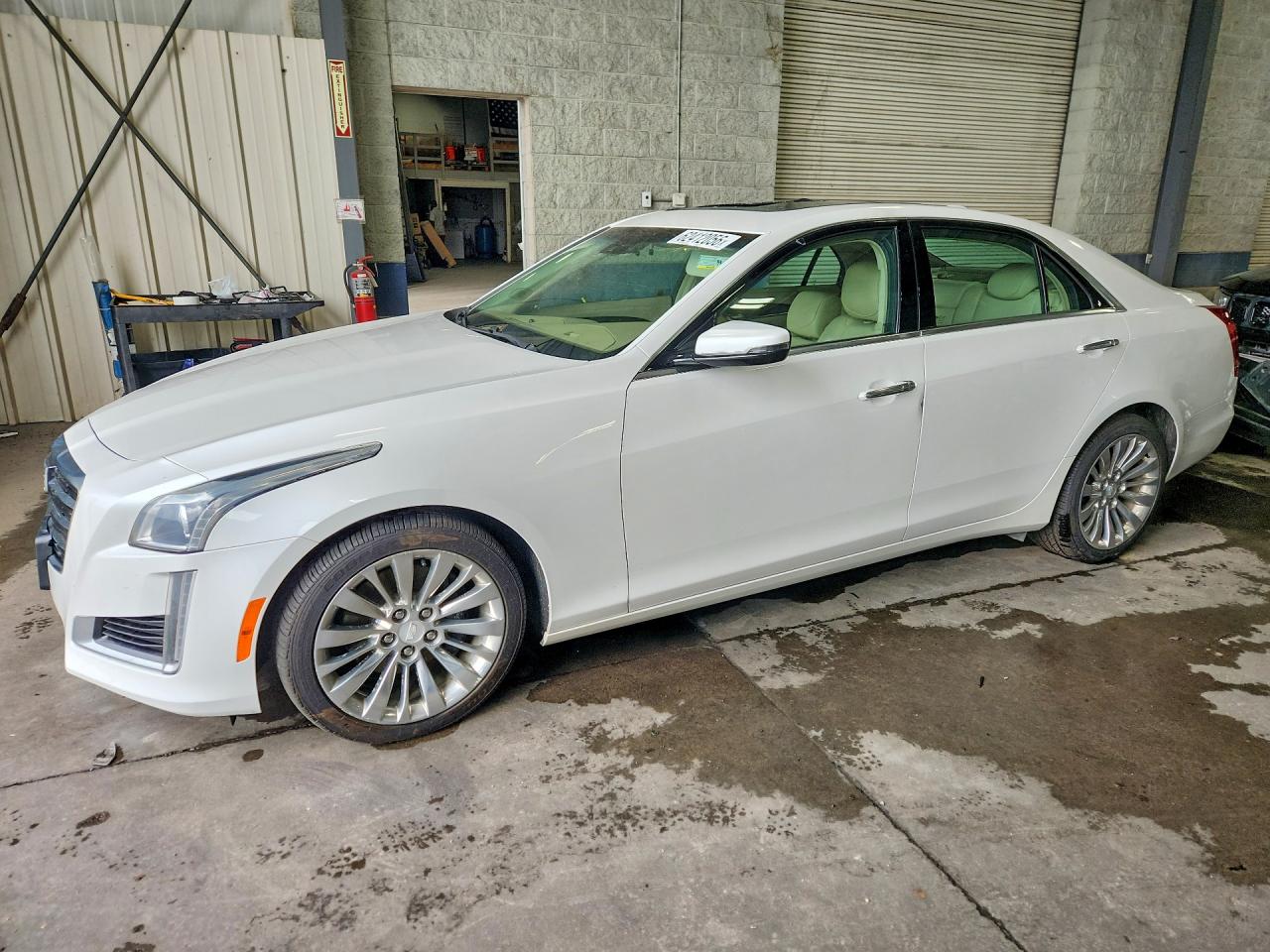 2016 Cadillac CTS Luxury Collection AWD, VIN 1G6AX5SX7G0107602 — Roof