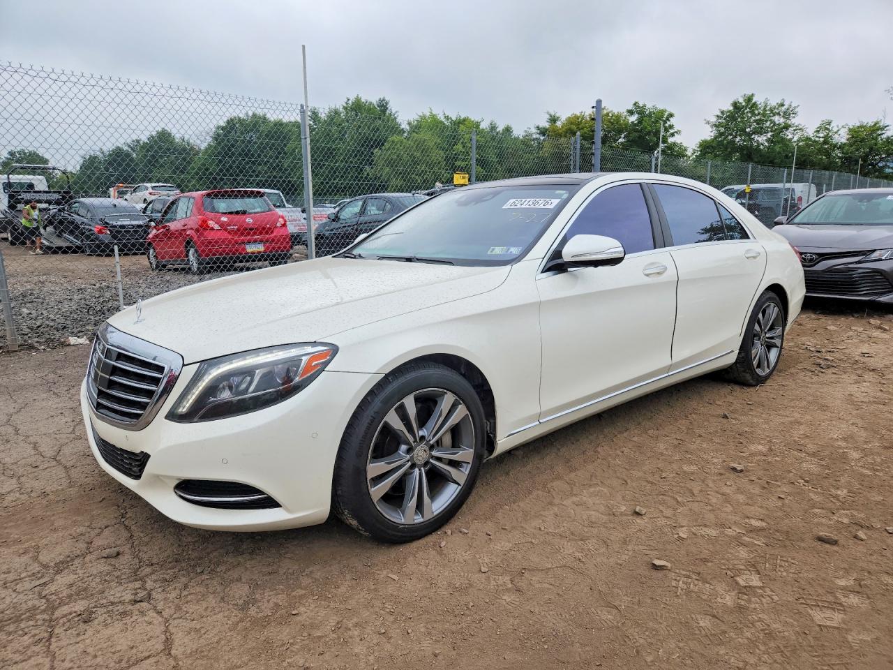 2015 Mercedes-Benz S 550, VIN WDDUG8CBXFA092722 — Minor dents and scratches