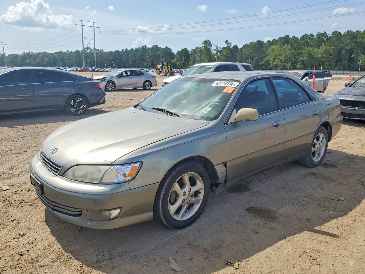 2000 Lexus ES 300, VIN JT8BF28G9Y5095711 — Зад