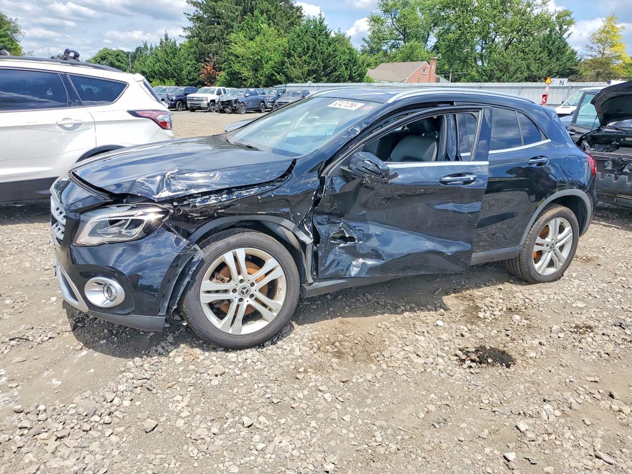 2019 Mercedes-Benz GLA 250, VIN WDCTG4GB4KJ549814 — Front end