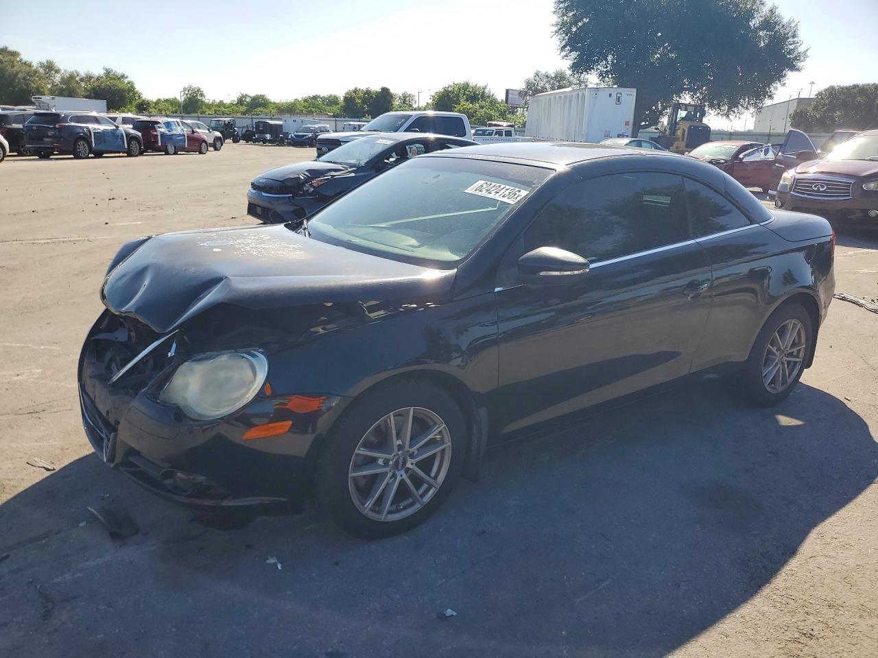 2010 Volkswagen Eos Komfort, VIN WVWBA7AH7AV019331 — Front end