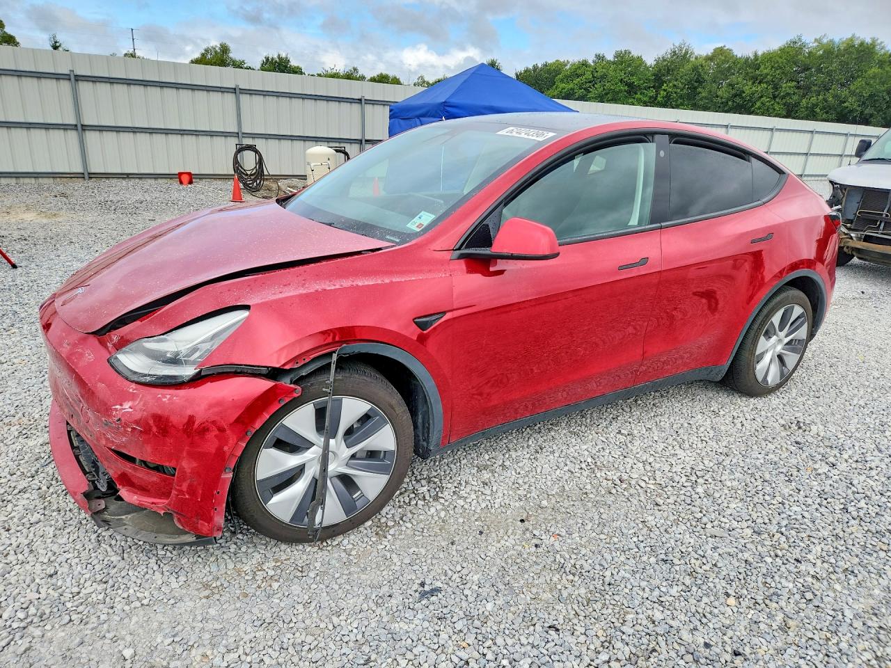 2022 Tesla Model Y Long Range, VIN 7SAYGDEE5NA003933 — Front end