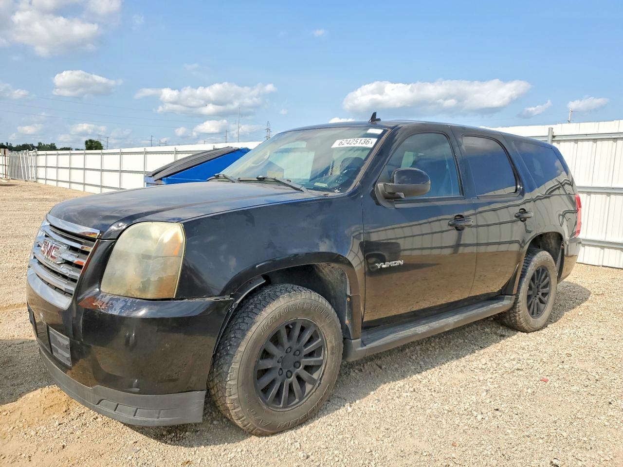 2008 GMC Yukon, VIN 1GKFK13548R175316 — Hail