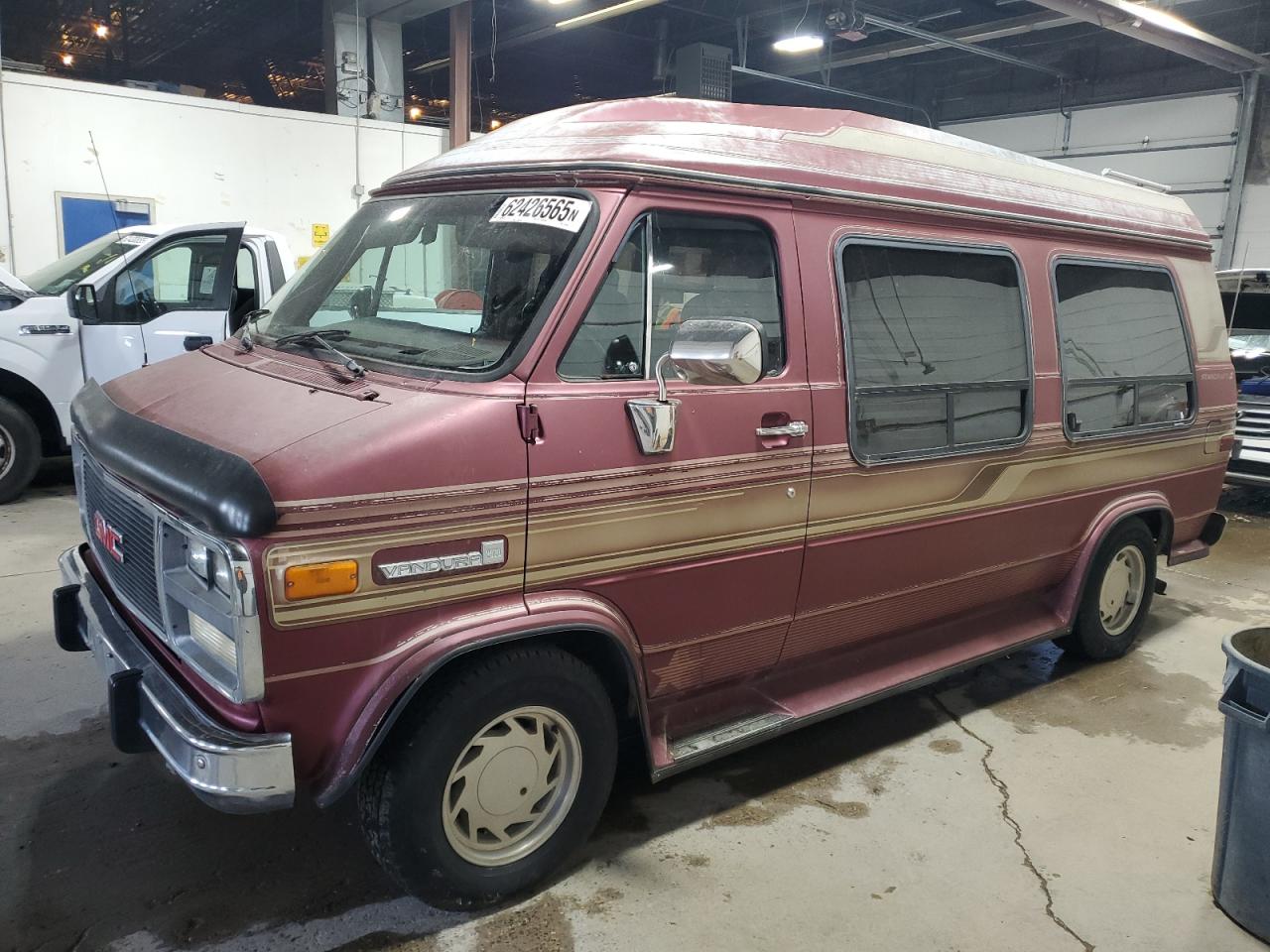 1992 GMC Rally, VIN 2GDEG25K2N4514168 — Minor dents and scratches
