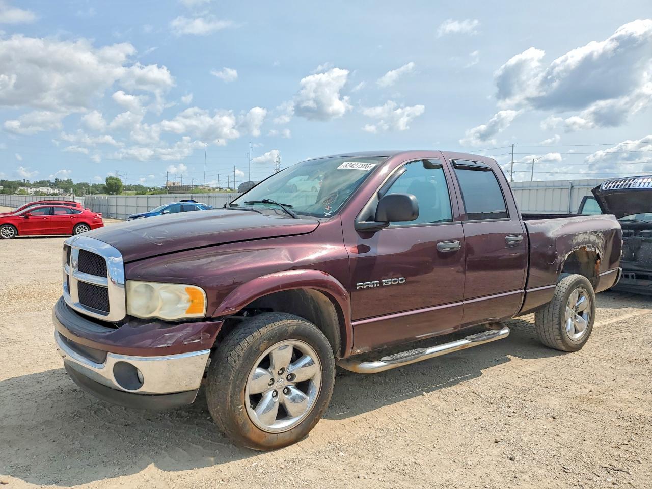 2005 Dodge 1500 SLT, VIN 1D7HU18D75S108380 — Град