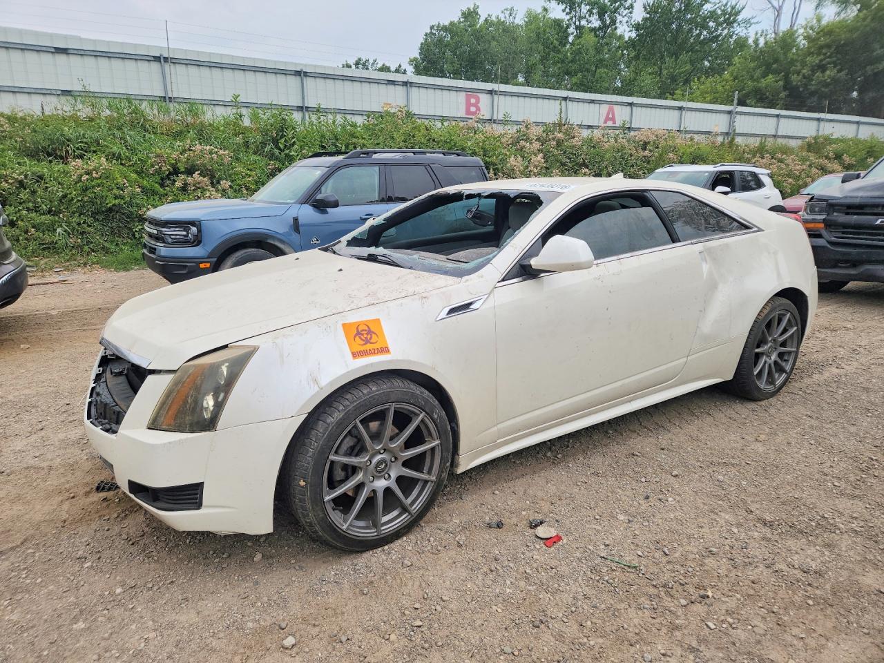 2014 Cadillac CTS, VIN 1G6DE1E34E0157357 — Vandalism