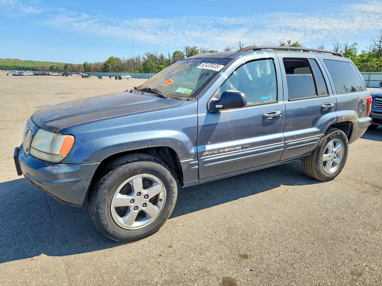 2002 Jeep Grand Cherokee Limited, VIN 1J8GW58NX2C225336 — Minor dents and scratches