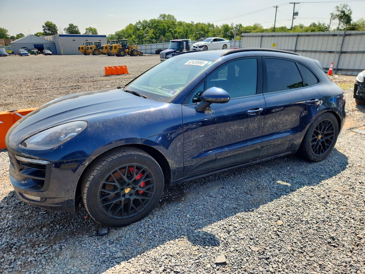 2017 Porsche Macan GTS, VIN WP1AG2A56HLB53075 — Minor dents and scratches
