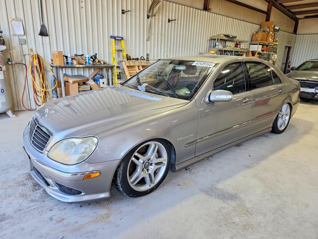 2005 Mercedes-Benz S 55 AMG, VIN WDBNG74J25A450309 — Мелкие вмятины и царапины