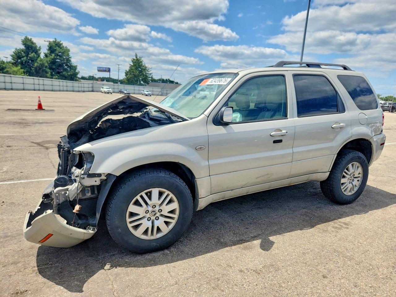 2007 Mercury Mariner Luxury, VIN 4M2YU81167KJ00691 — Front end